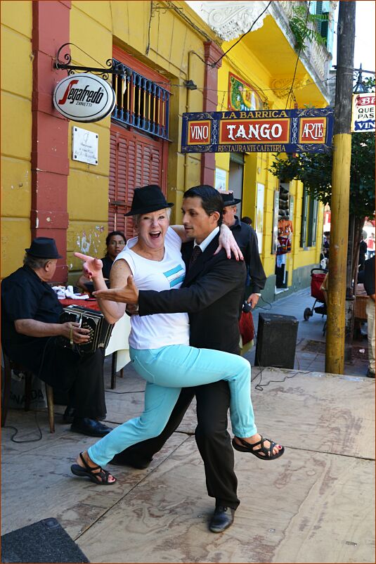 La Boca gaucho dancer